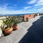 Penthouse With Stunning Sea View Terrace 马尼尔瓦